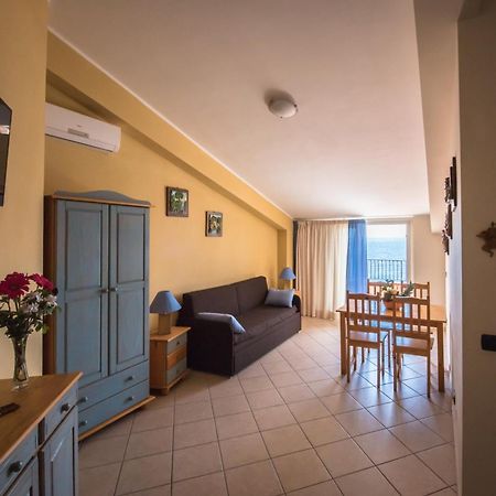 B&B La Sirena Santa Teresa Di Riva Exterior foto