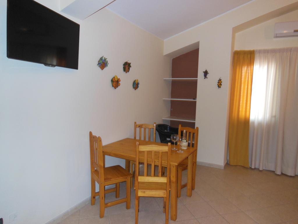 B&B La Sirena Santa Teresa Di Riva Zimmer foto