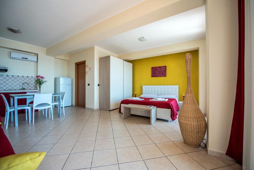 B&B La Sirena Santa Teresa Di Riva Exterior foto